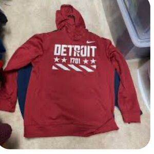Detroit Nike Therma-Fit Red Hoodie  large
